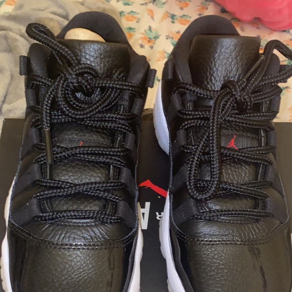 Nike air Jordan 11 retro lows. - Picture 3 of 5